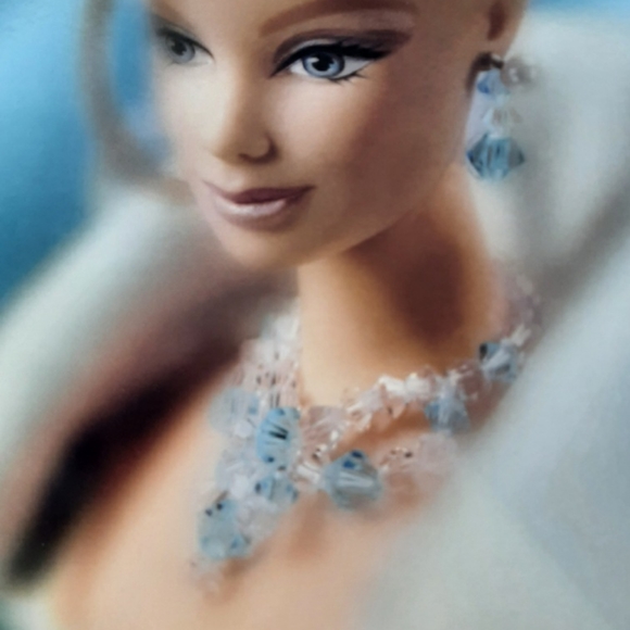 Barbie Crystal JUBILEE  50th Anniversary - Picture 11 of 15